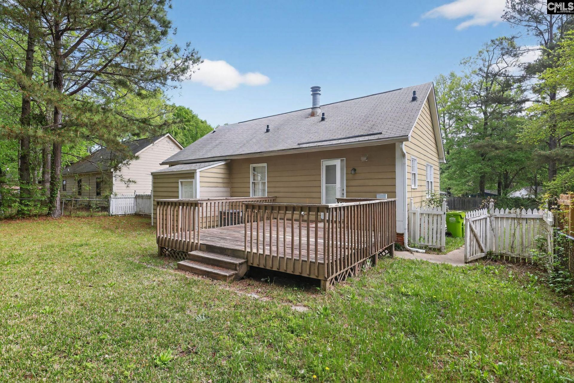 305 Wharfsdale Road Photo 6