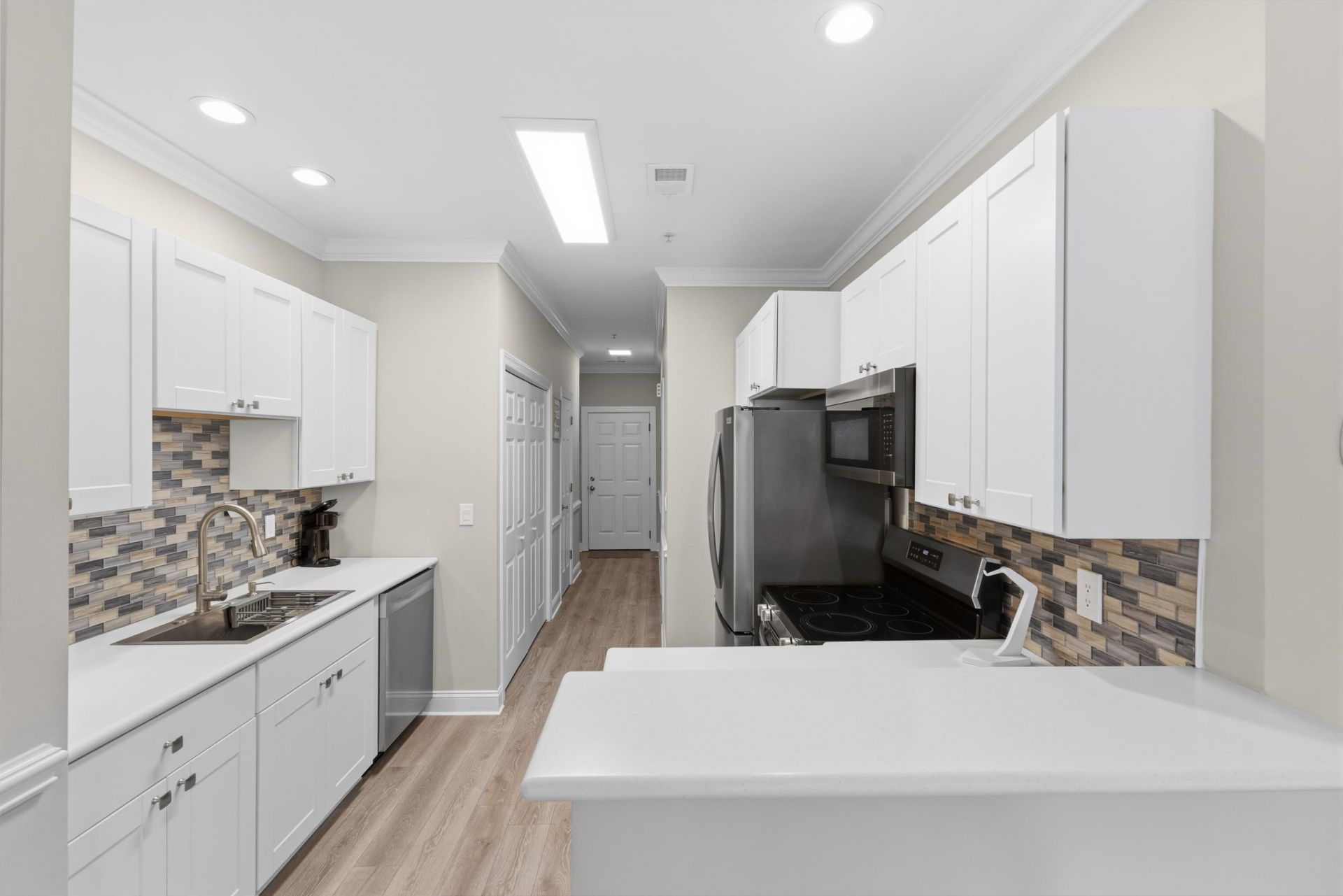 4141 Hibiscus Dr. Photo 8