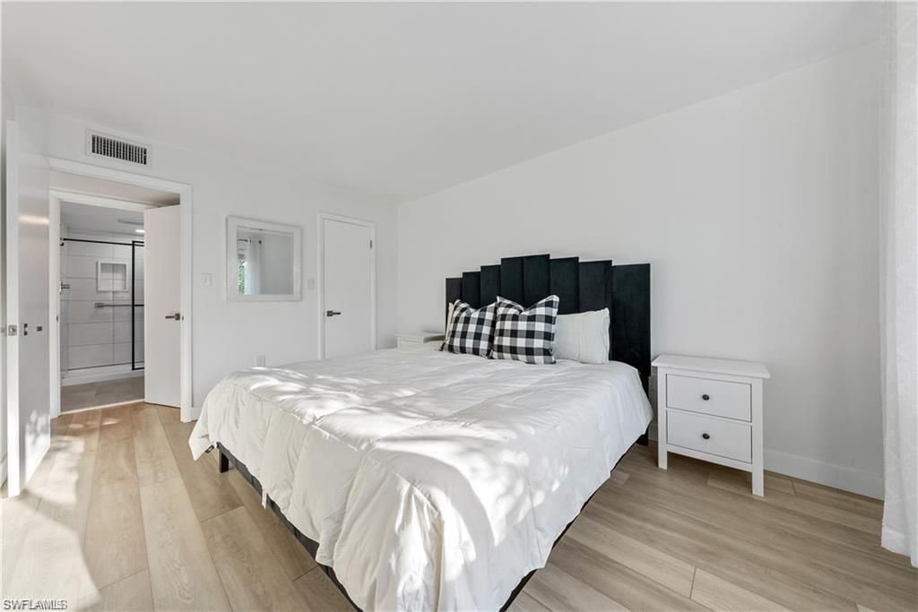 72 7th St S, Unit 310, Naples, FL 34102 Photo