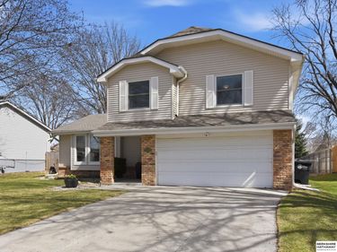 15214 Burt Street , Omaha, NE 68154