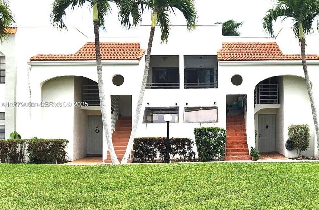 3545 Magellan Cir, Unit 352-5, Aventura, FL 33180 Photo