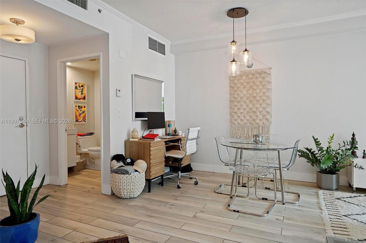 1 Century Ln, Unit 303, Miami Beach, FL 33139 Photo