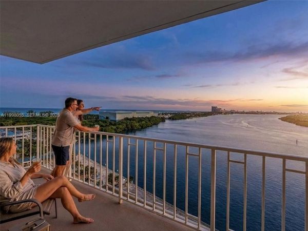 500 Bayview Dr, Unit 1132, Sunny Isles Beach, FL 33160
