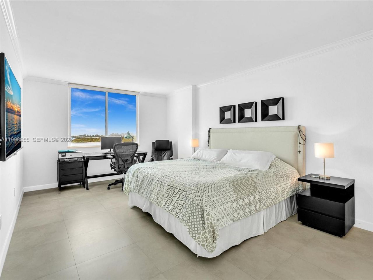 500 Bayview Dr, Unit 1132, Sunny Isles Beach, FL 33160 Photo