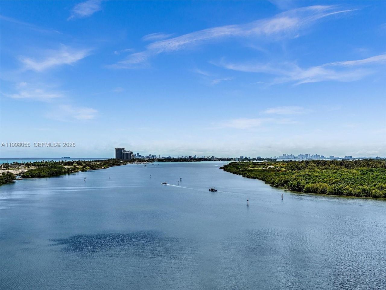 500 Bayview Dr, Unit 1132, Sunny Isles Beach, FL 33160 Photo