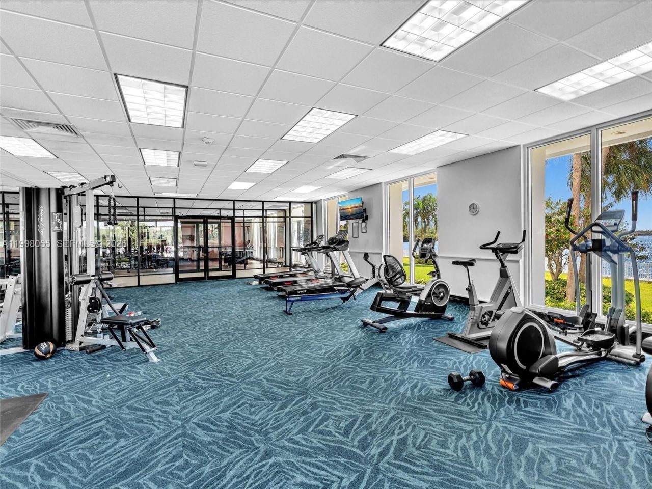 500 Bayview Dr, Unit 1132, Sunny Isles Beach, FL 33160 Photo