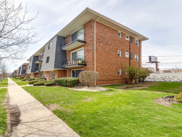 10936 S Keating Avenue , Unit 1A, Oak Lawn, IL 60453