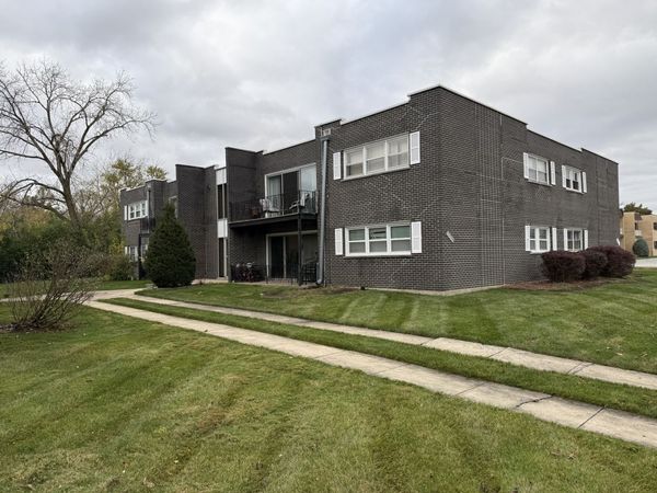 18330 Cherry Creek Drive , Unit 5, Homewood, IL 60430