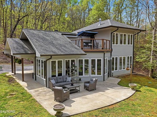 233 Gap Cove Rd, Maryville, TN 37803