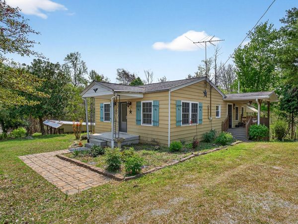 1932 Holly Creek Rd , Celina, TN 38551