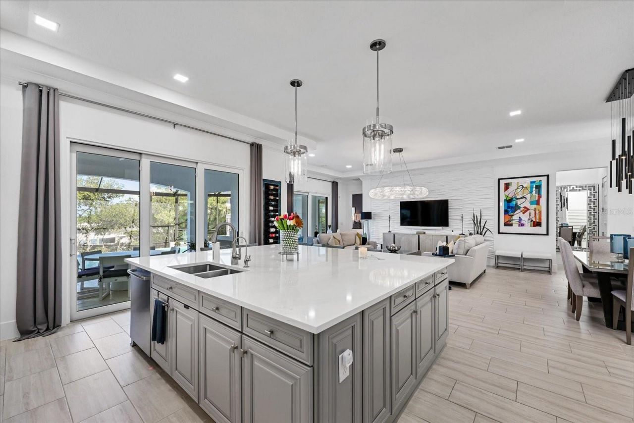 3005 Christophers Watch Lane, Ruskin, FL 33570 Photo