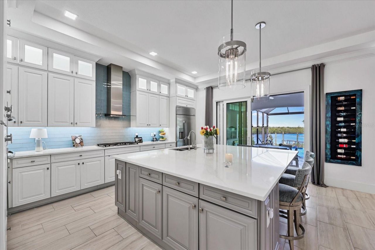 3005 Christophers Watch Lane, Ruskin, FL 33570 Photo