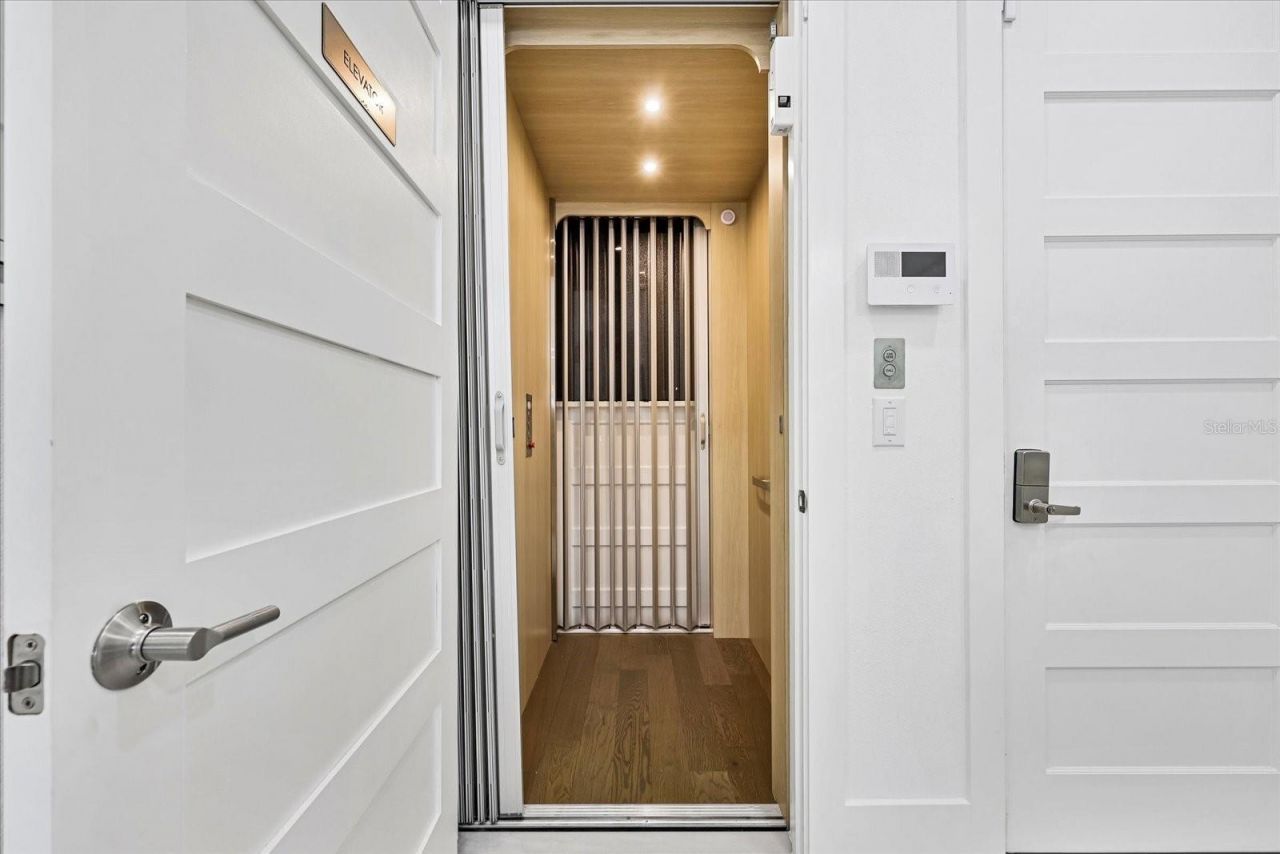 3005 Christophers Watch Lane, Ruskin, FL 33570 Photo