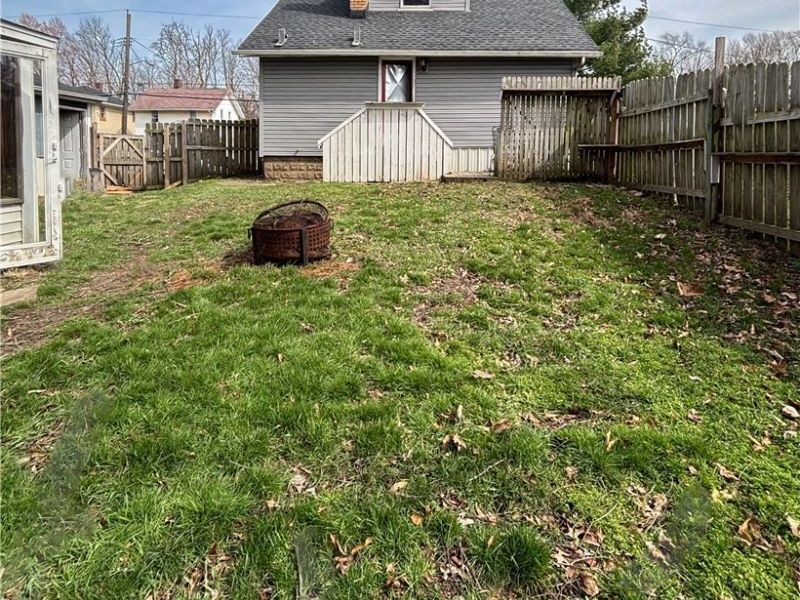 1811 Grace Avenue NE, Canton, OH 44705 Photo 6