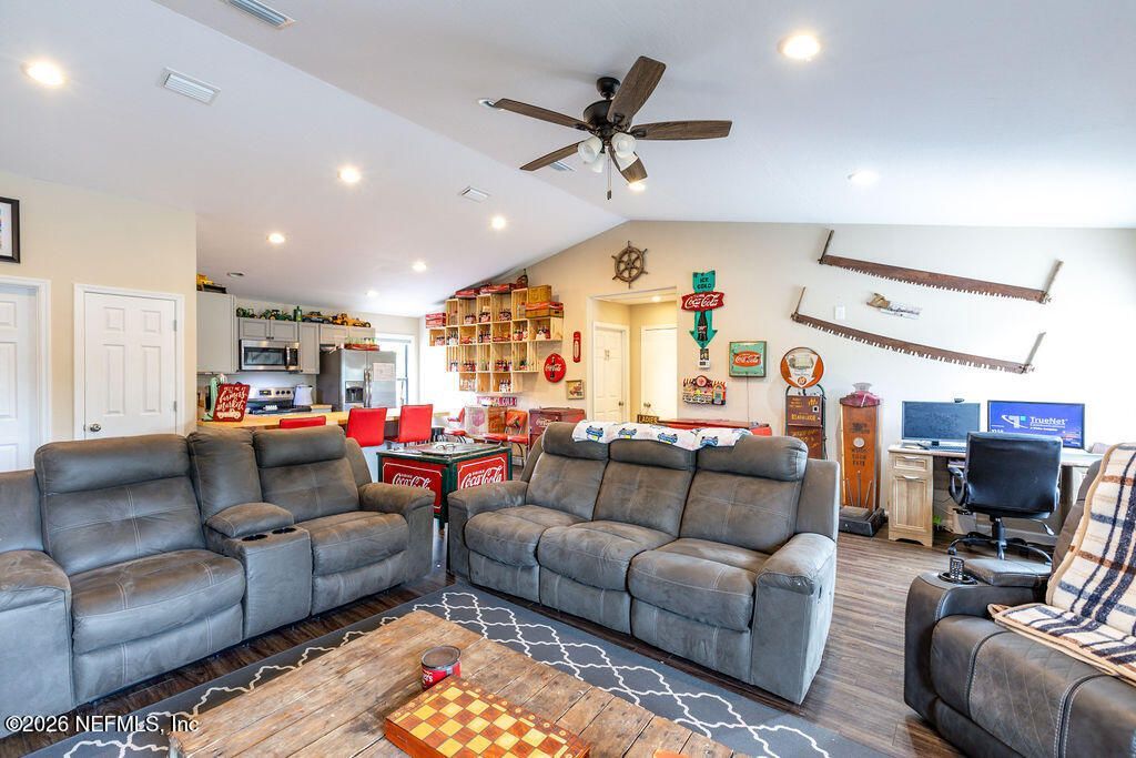 385 SW 2nd Avenue, Lake Butler, FL 32054 Photo