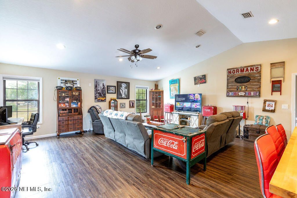 385 SW 2nd Avenue, Lake Butler, FL 32054 Photo