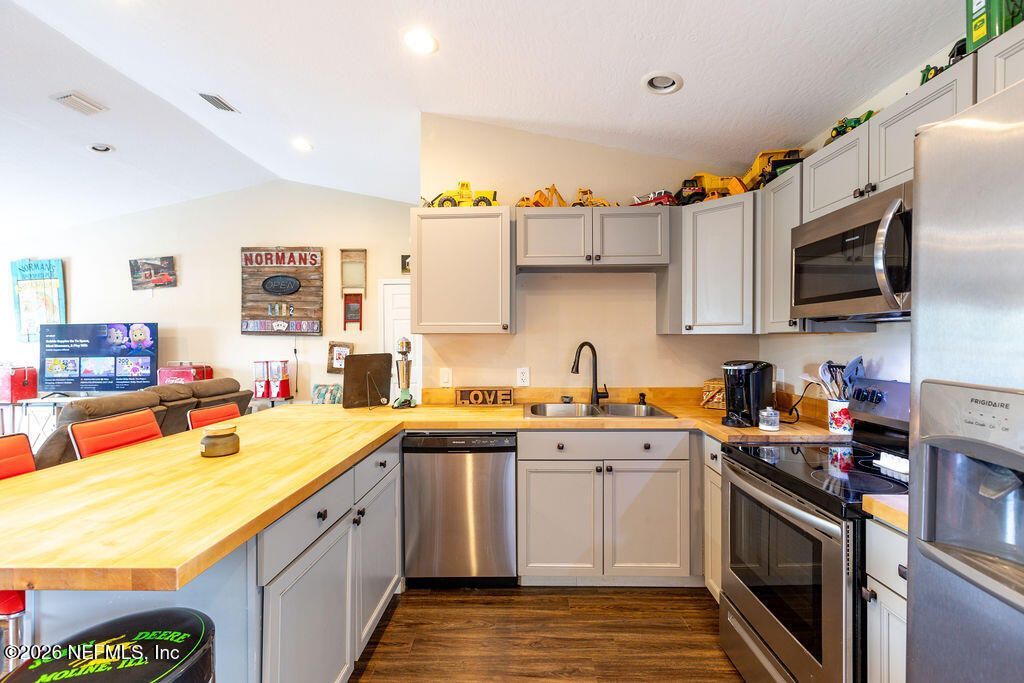 385 SW 2nd Avenue, Lake Butler, FL 32054 Photo