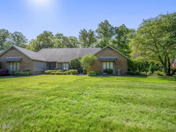 36 Wolfridge Drive, Holland, OH 43528
