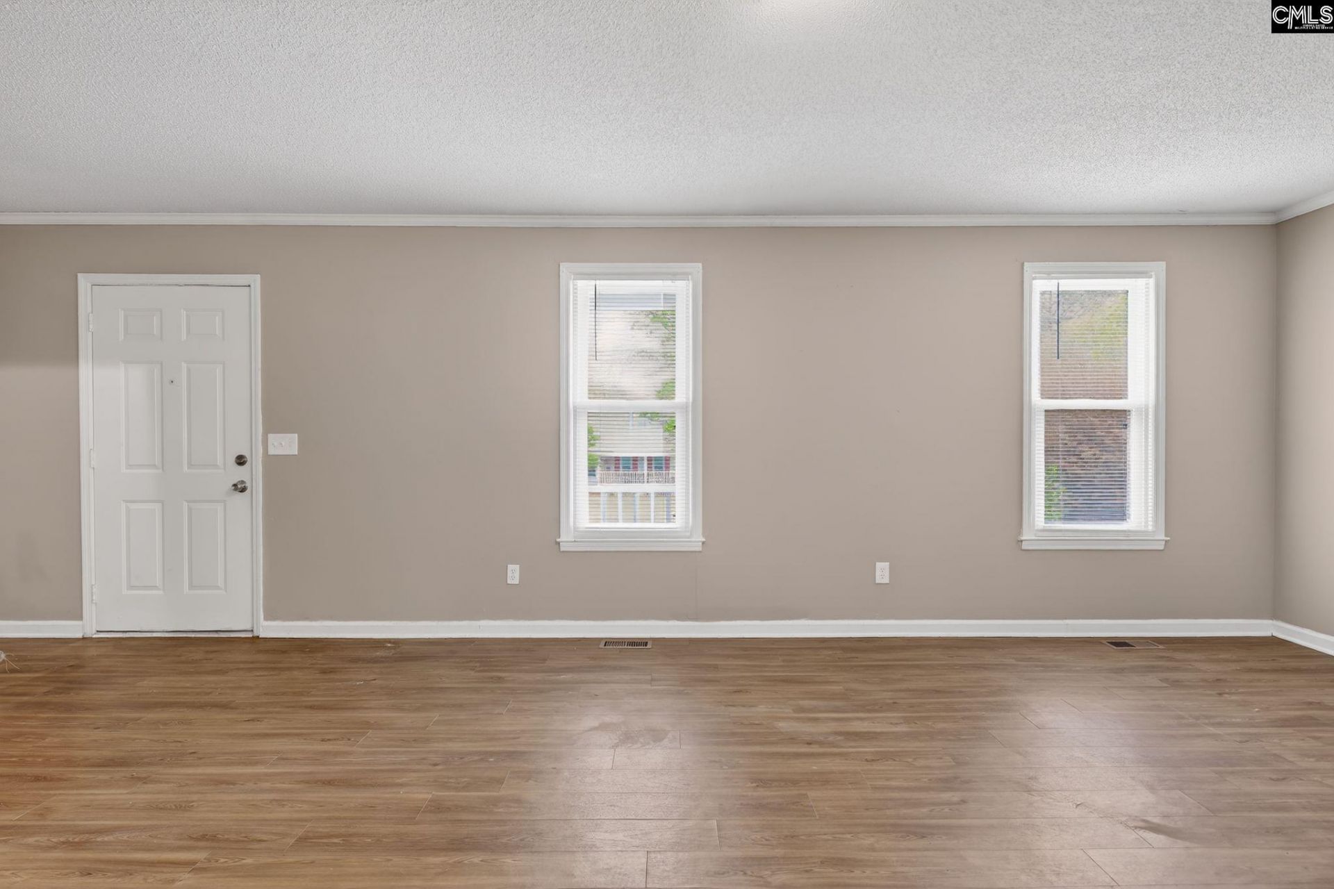 108 Sunridge Drive  Photo 10