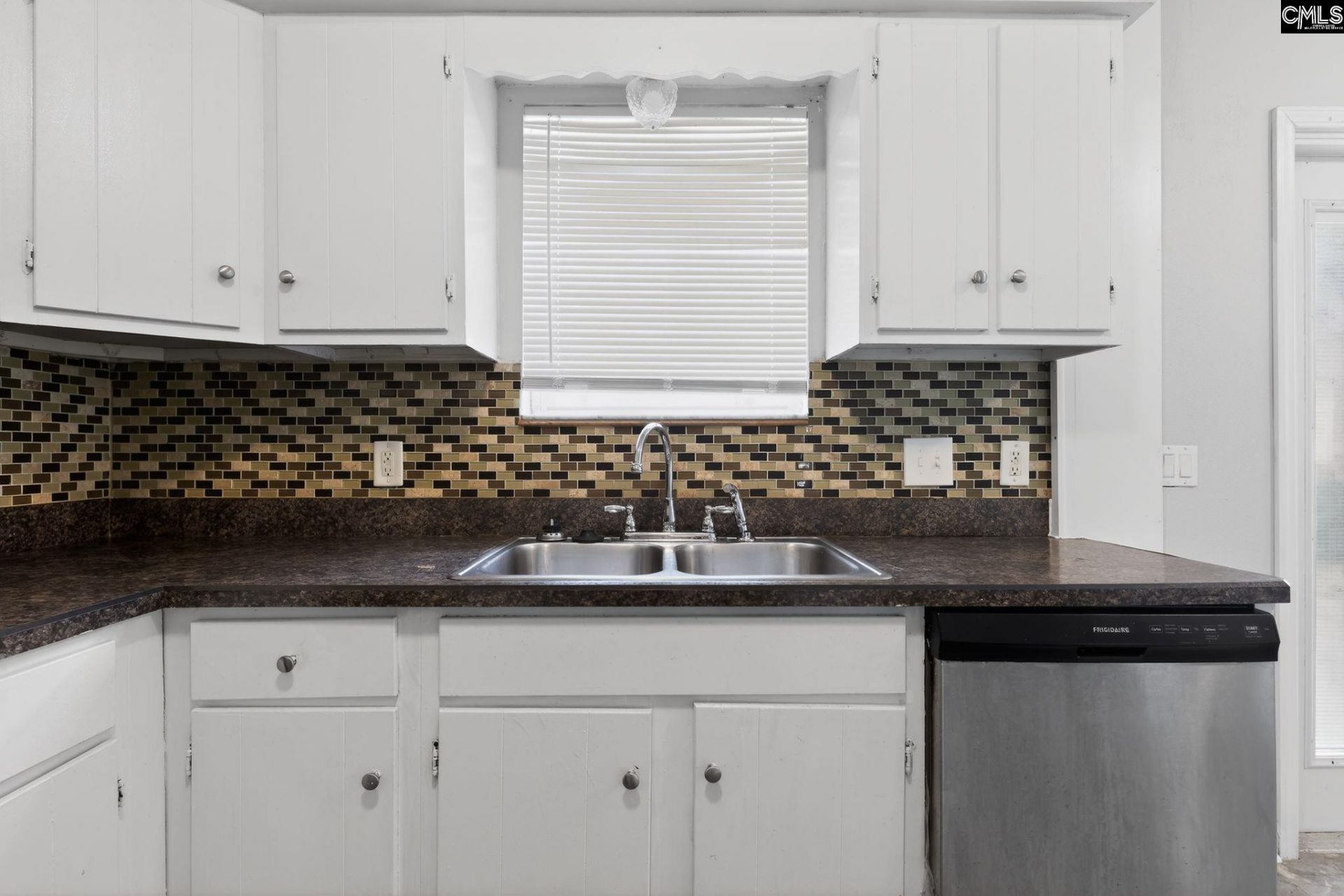 405 Rockingham Road Photo 15