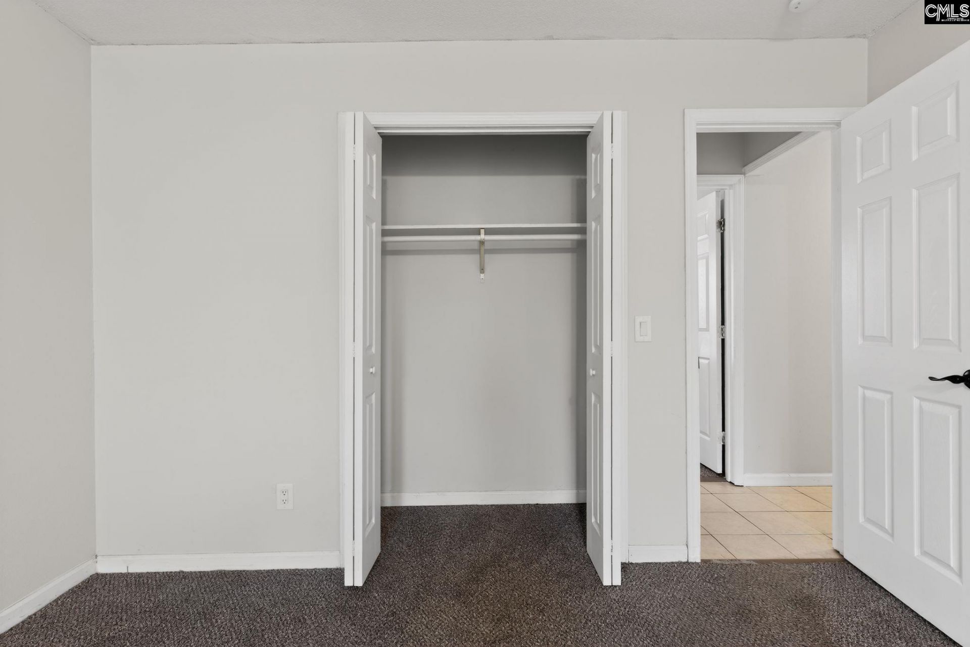 405 Rockingham Road Photo 32