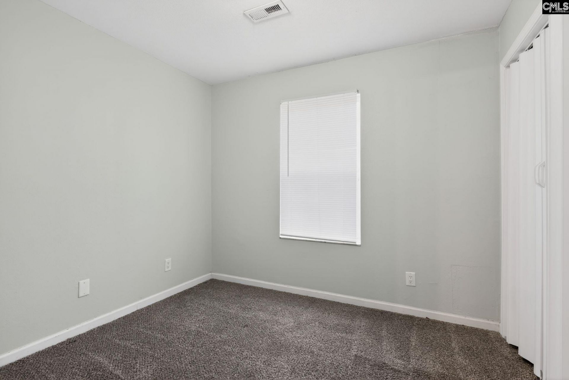 405 Rockingham Road Photo 8