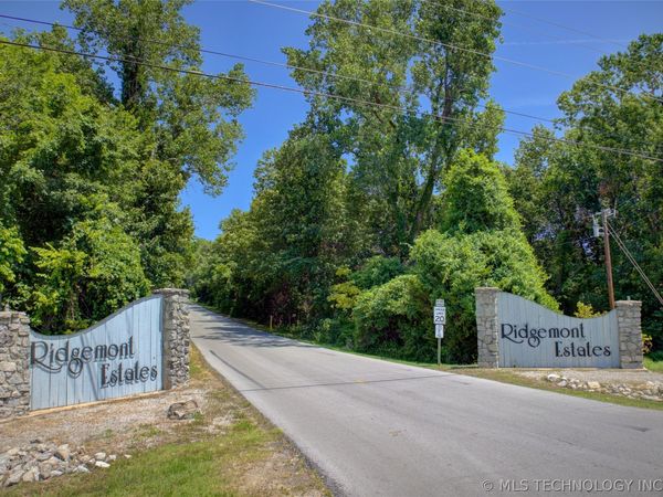 553 N Ridgemont Road , Cleveland, OK 74020