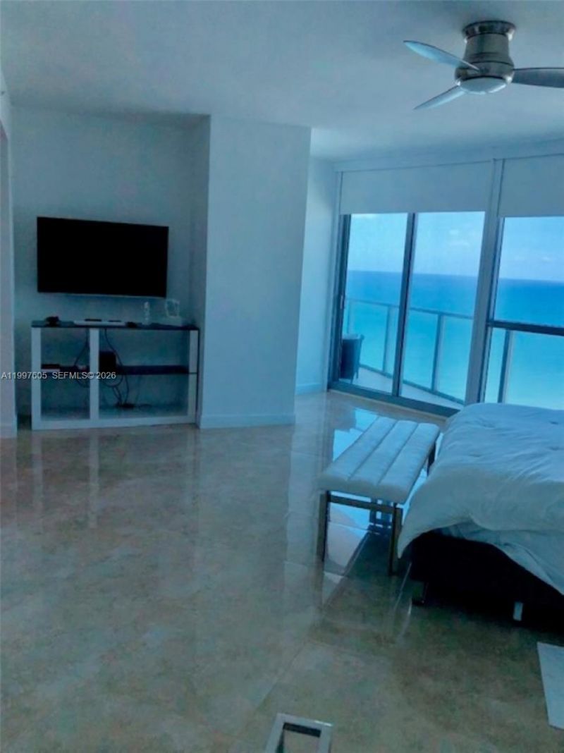 3101 S Ocean Dr , Unit 2406, Hollywood, FL 33019 Photo