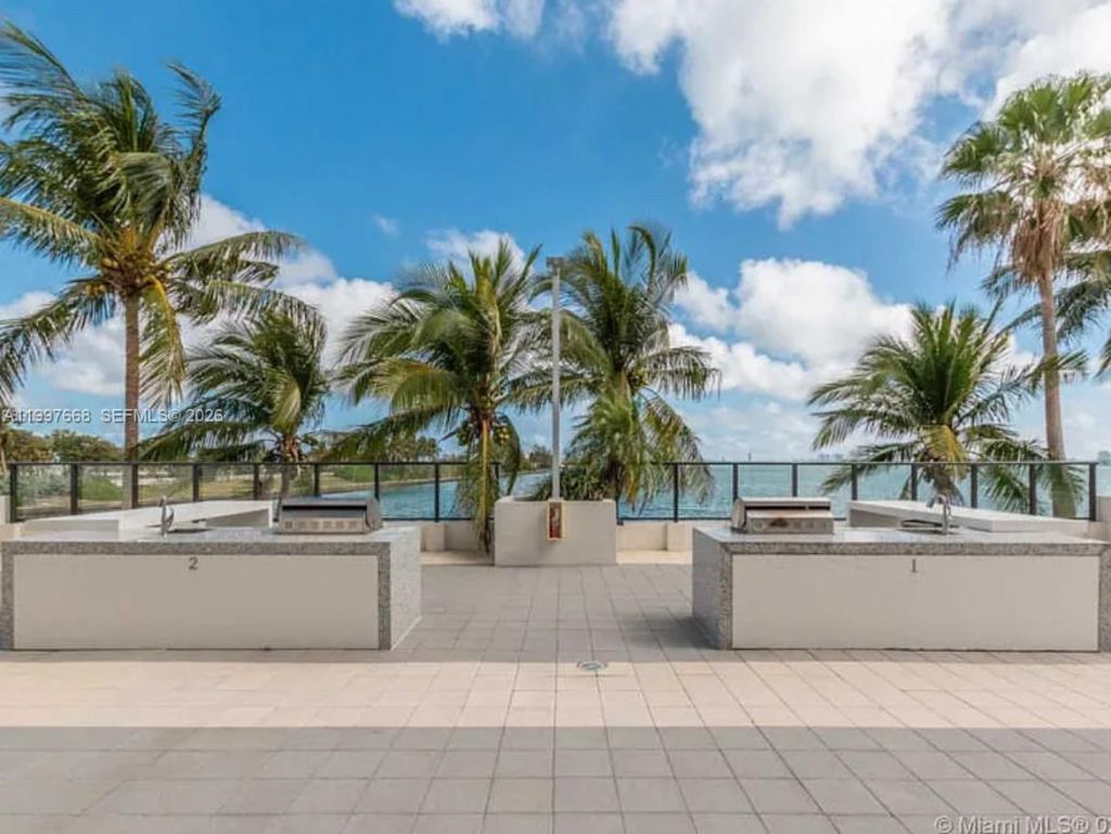 600 NE 36th St, Unit 1006, Miami, FL 33137 Photo