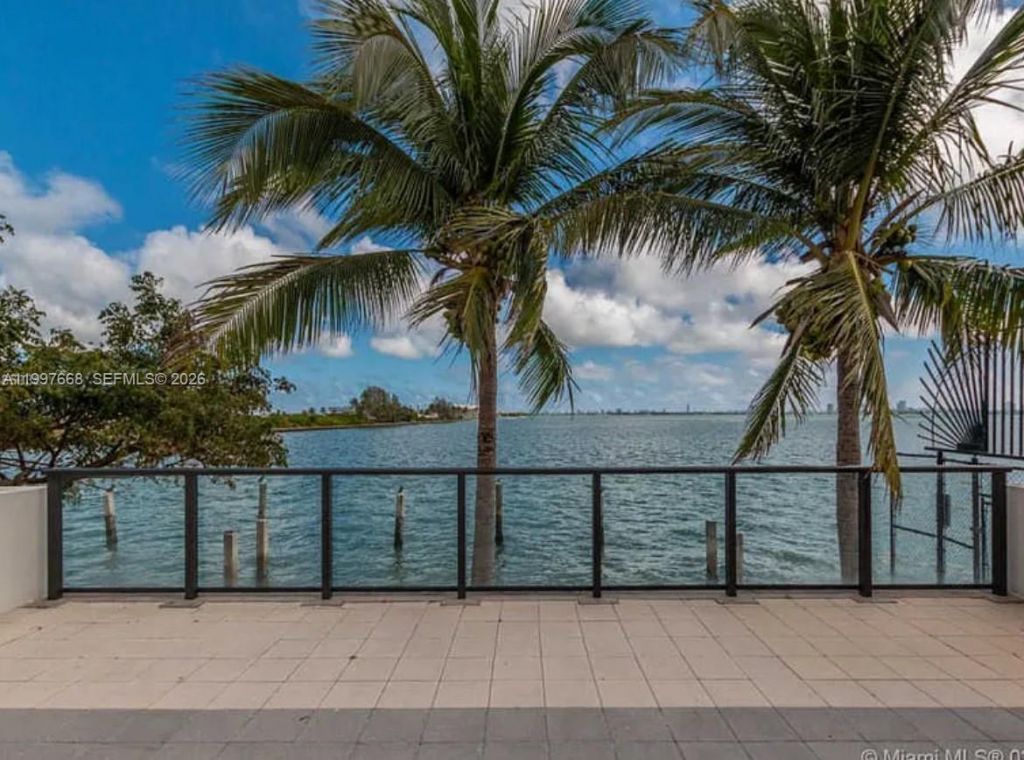 600 NE 36th St, Unit 1006, Miami, FL 33137 Photo