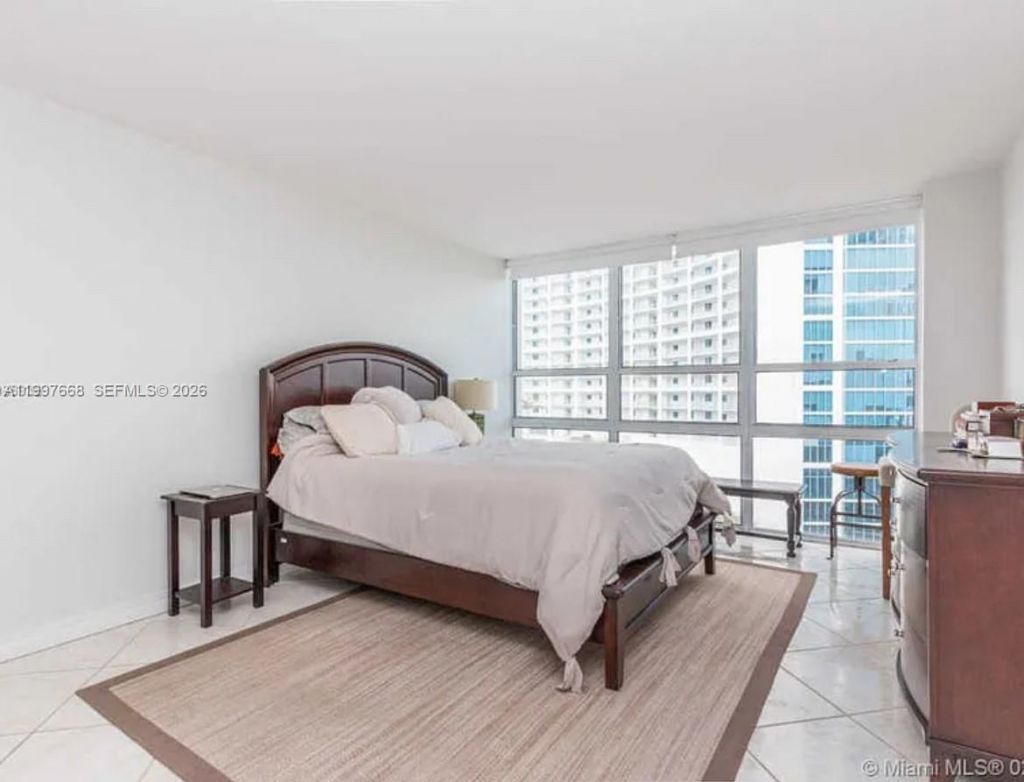 600 NE 36th St, Unit 1006, Miami, FL 33137 Photo