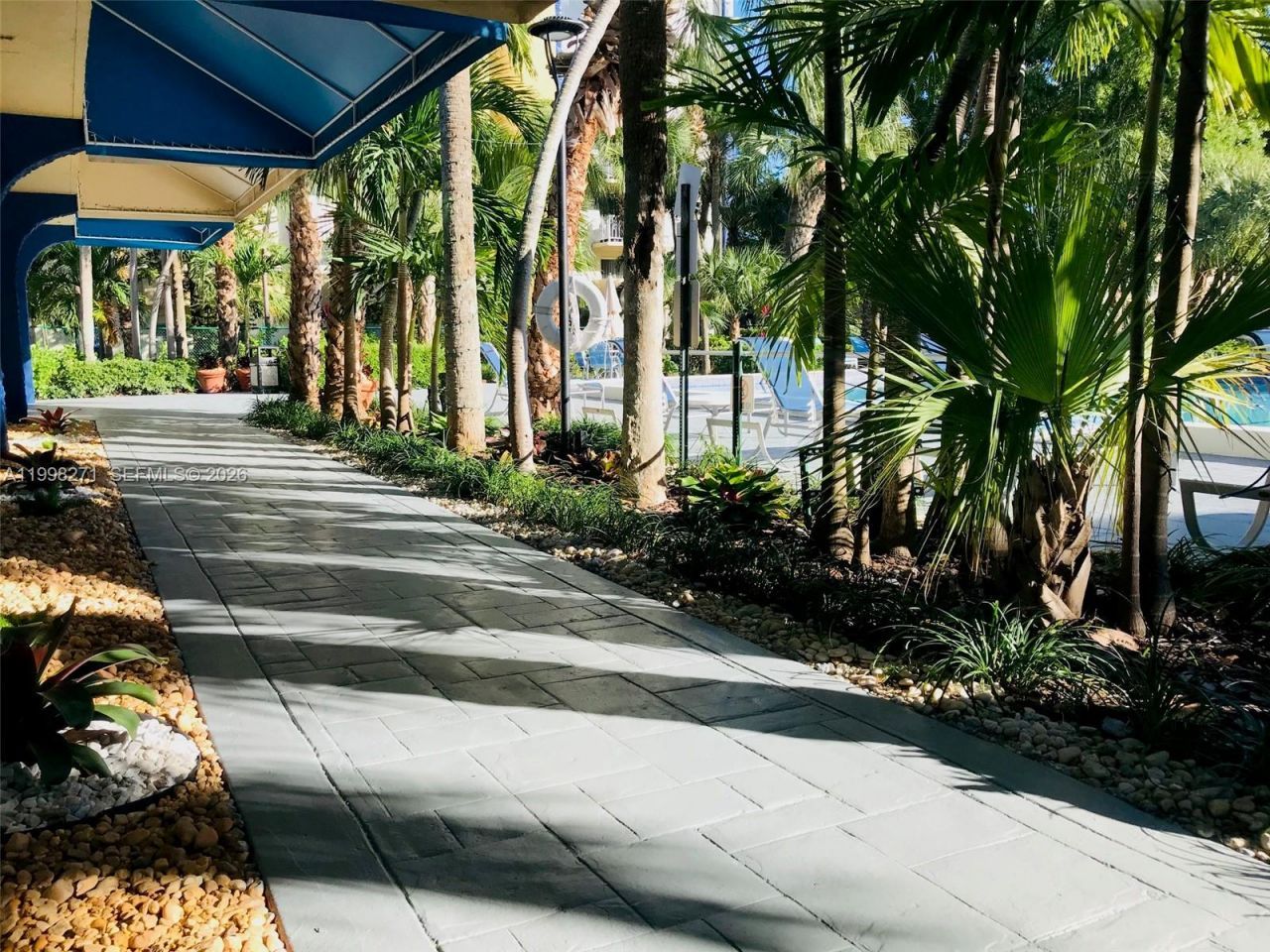 4550 NW 9th St, Unit 811E, Miami, FL 33126 Photo