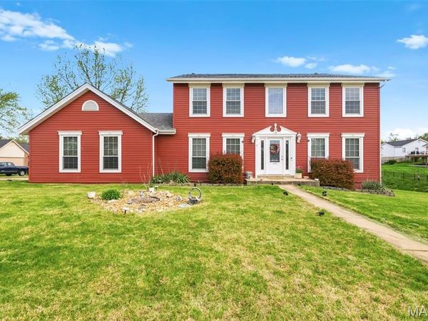 950 Haversham Drive, St Charles, MO 63304