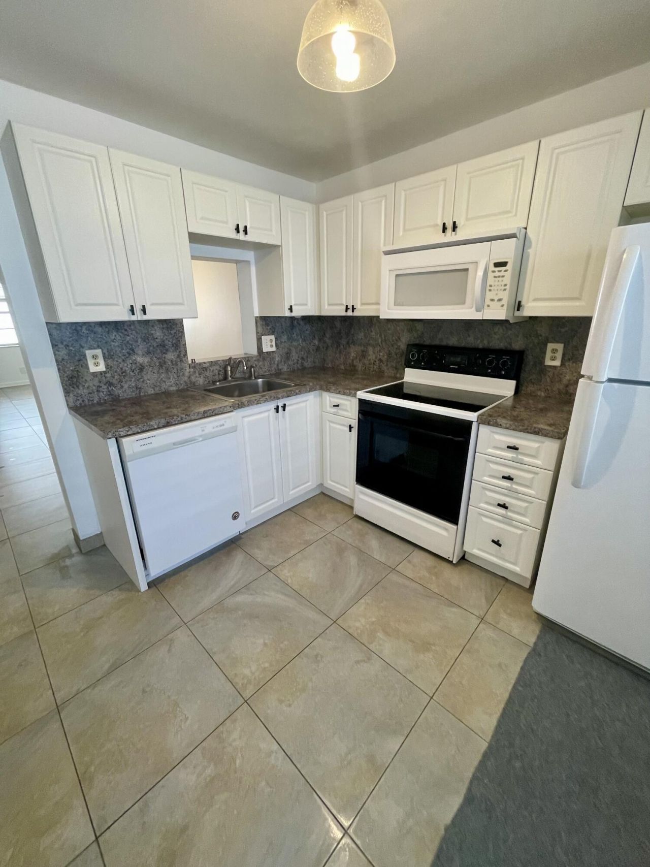 3777 NW 78th Avenue, Unit 1c, Davie, FL 33024 Photo