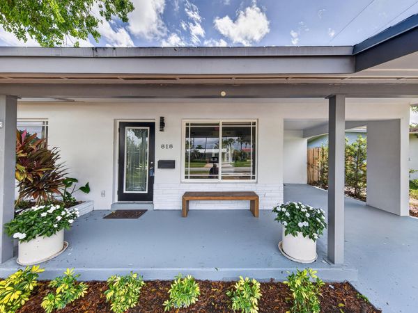 818 NW 28th Court, Wilton Manors, FL 33311