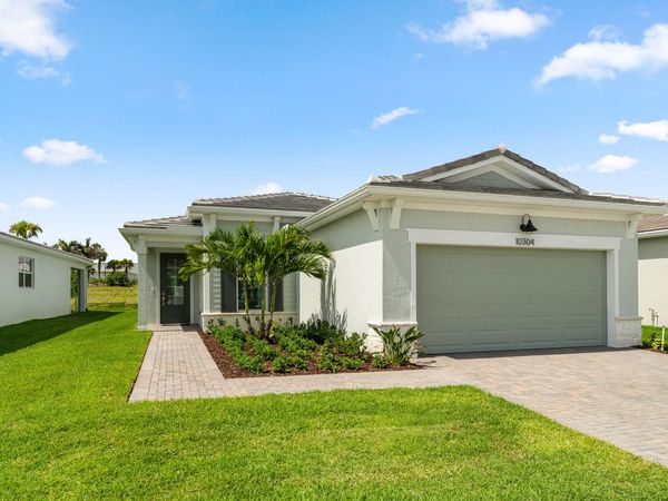 10304 SW Carnelian Street, Port St. Lucie, FL 34987