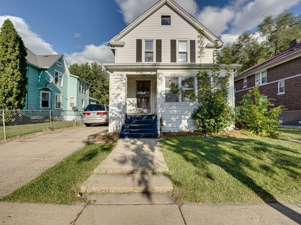 Unit 2, Aurora, IL 60506