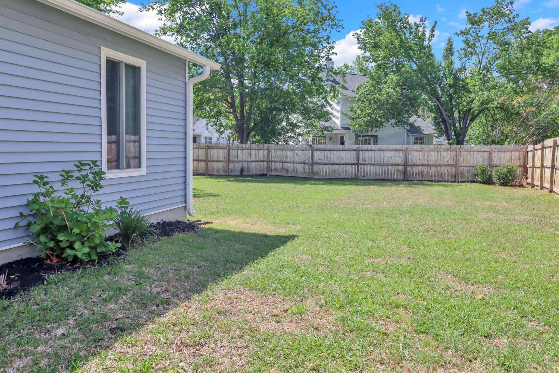 123 Alwyn Boulevard Photo 11