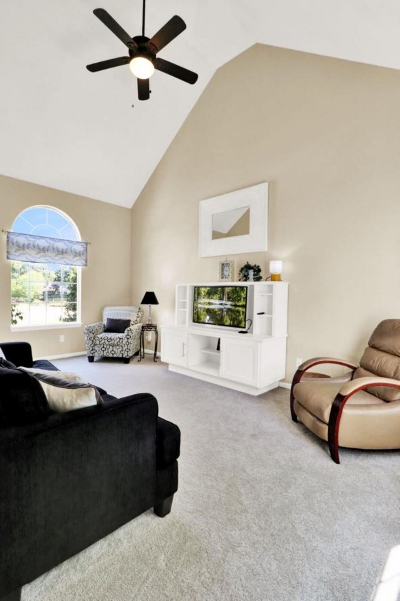 123 Alwyn Boulevard Photo 33