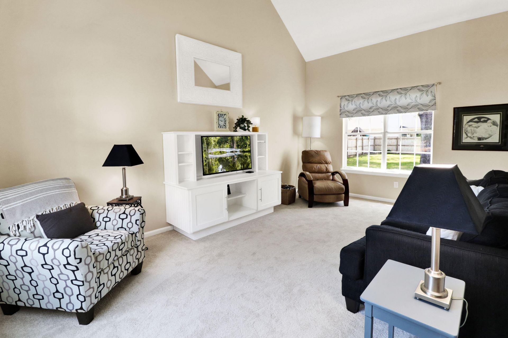 123 Alwyn Boulevard Photo 35