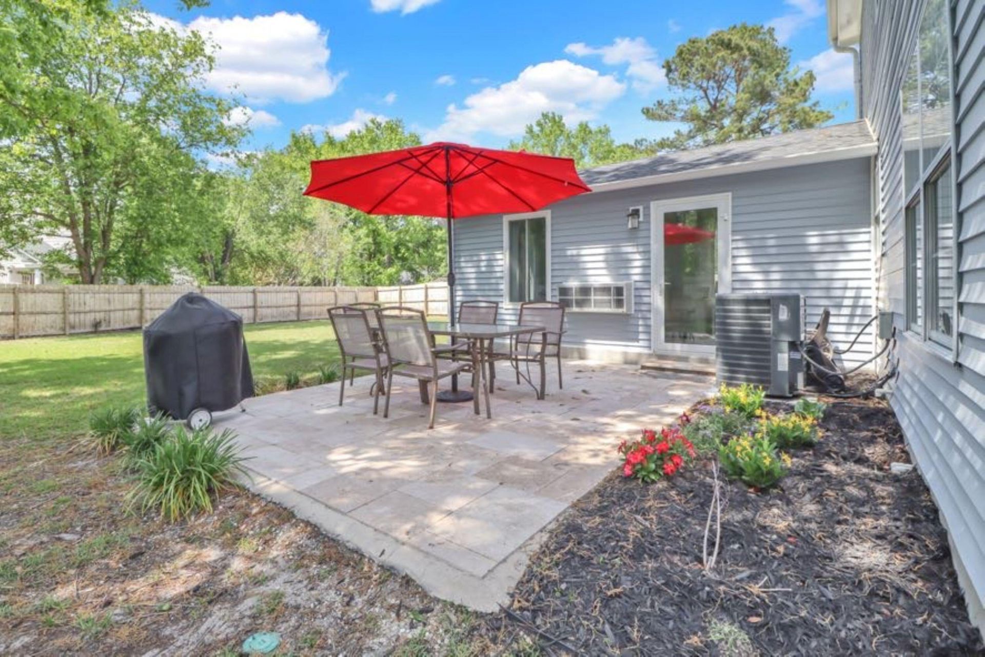 123 Alwyn Boulevard Photo 8