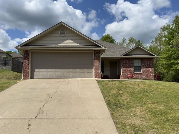 5741 John Hancock Drive, Benton, AR 72015