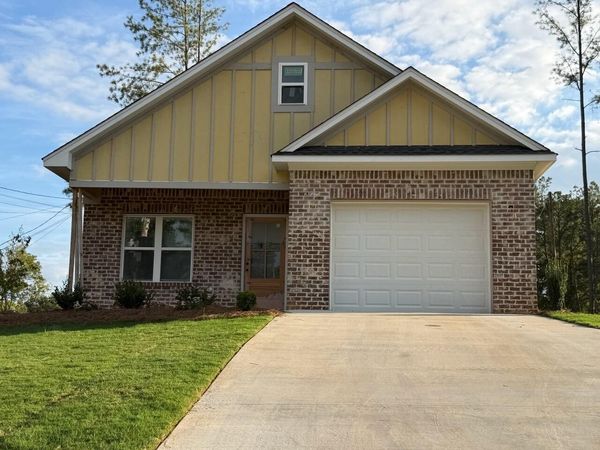 119 Woodgreen St., Plantersville, MS 38862