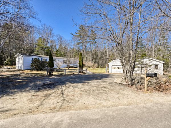 402 Lowell Town Road, Wiscasset, ME 04578