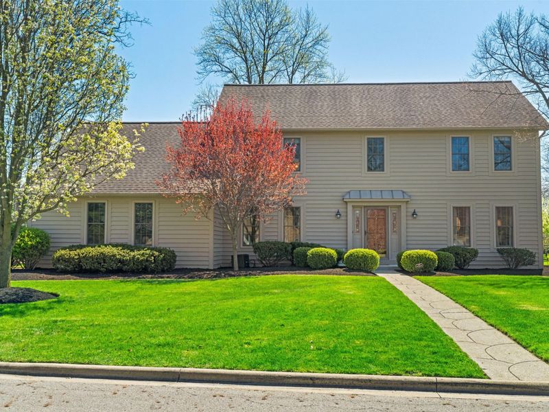 5763 Rothesay Drive, Dublin, OH 43017 Photo 2