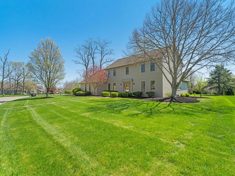 5763 Rothesay Drive, Dublin, OH 43017 Photo 4