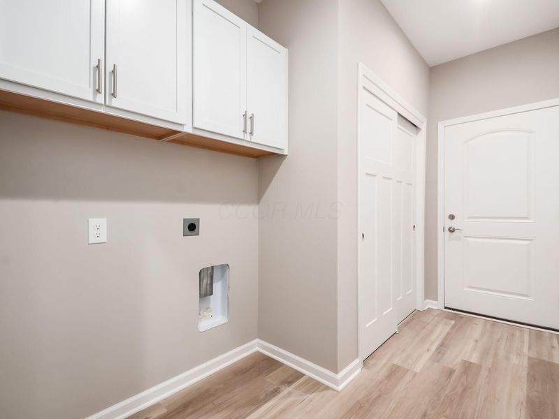 6040 Naughten Pond Drive , Columbus, OH 43213 Photo 14