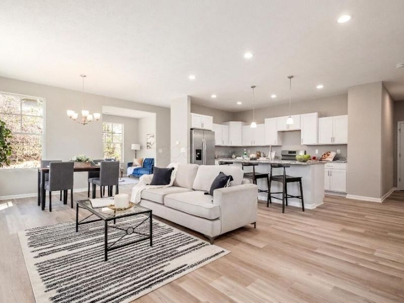 6040 Naughten Pond Drive , Columbus, OH 43213 Photo 4