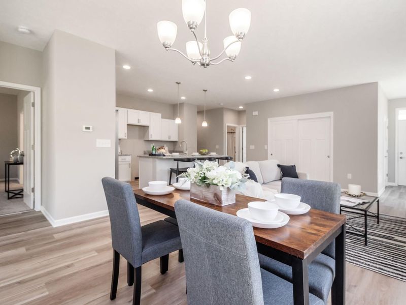 6040 Naughten Pond Drive , Columbus, OH 43213 Photo 7