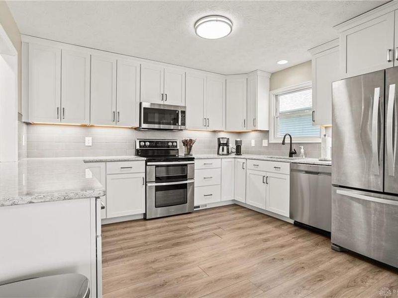 1580 Adamsmoor Drive, Waynesville, OH 45068 Photo 11